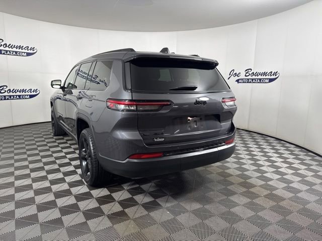 Used 2021 Jeep Grand Cherokee L Laredo image 14