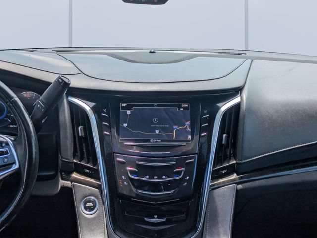 Used 2016 Cadillac Escalade Platinum AWD/4WD image 19