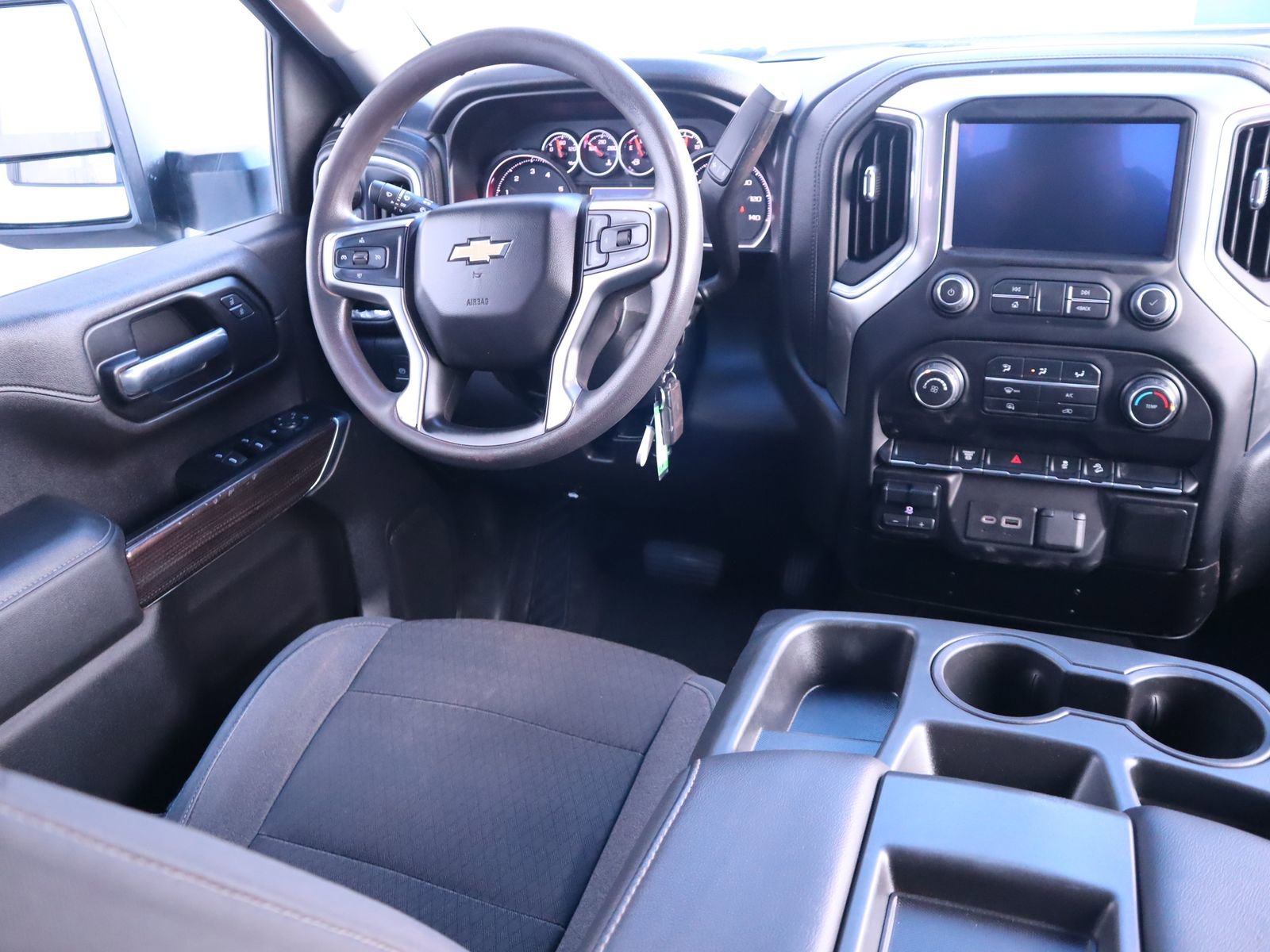 Used 2020 Chevrolet Silverado 2500 LT w/ Z71 Off-Road Package image 27