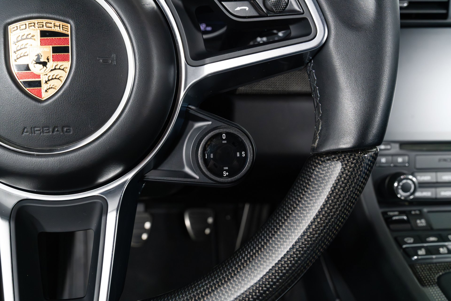 Used 2017 Porsche 911 Carrera S image 25