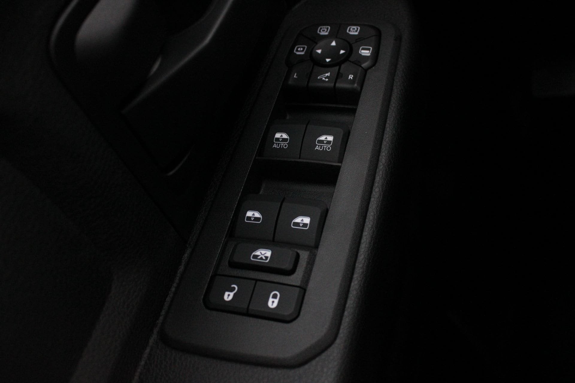 New 2026 RAM 2500 Tradesman w/ Safety Group AWD/4WD image 22