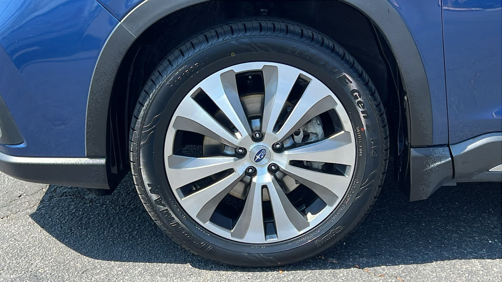 Used 2019 Subaru Ascent Touring w/ Popular Package #3 AWD/4WD image 9