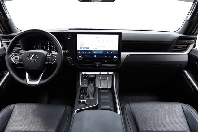 Used 2025 Lexus GX 550 AWD/4WD image 9