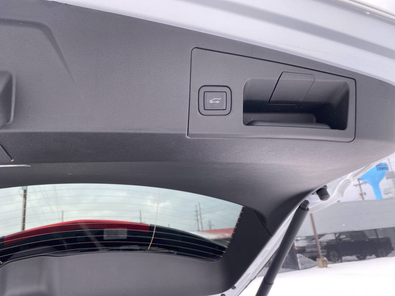 Used 2025 Cadillac XT5 Premium Luxury image 14