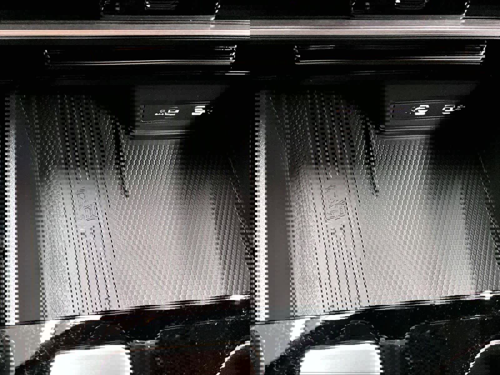 New 2026 Volkswagen Atlas Cross Sport SEL R-Line AWD/4WD image 23