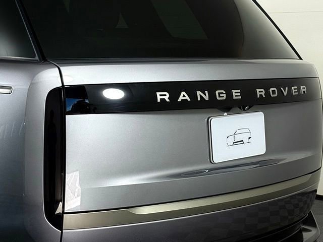 New 2025 Land Rover Range Rover SE image 16