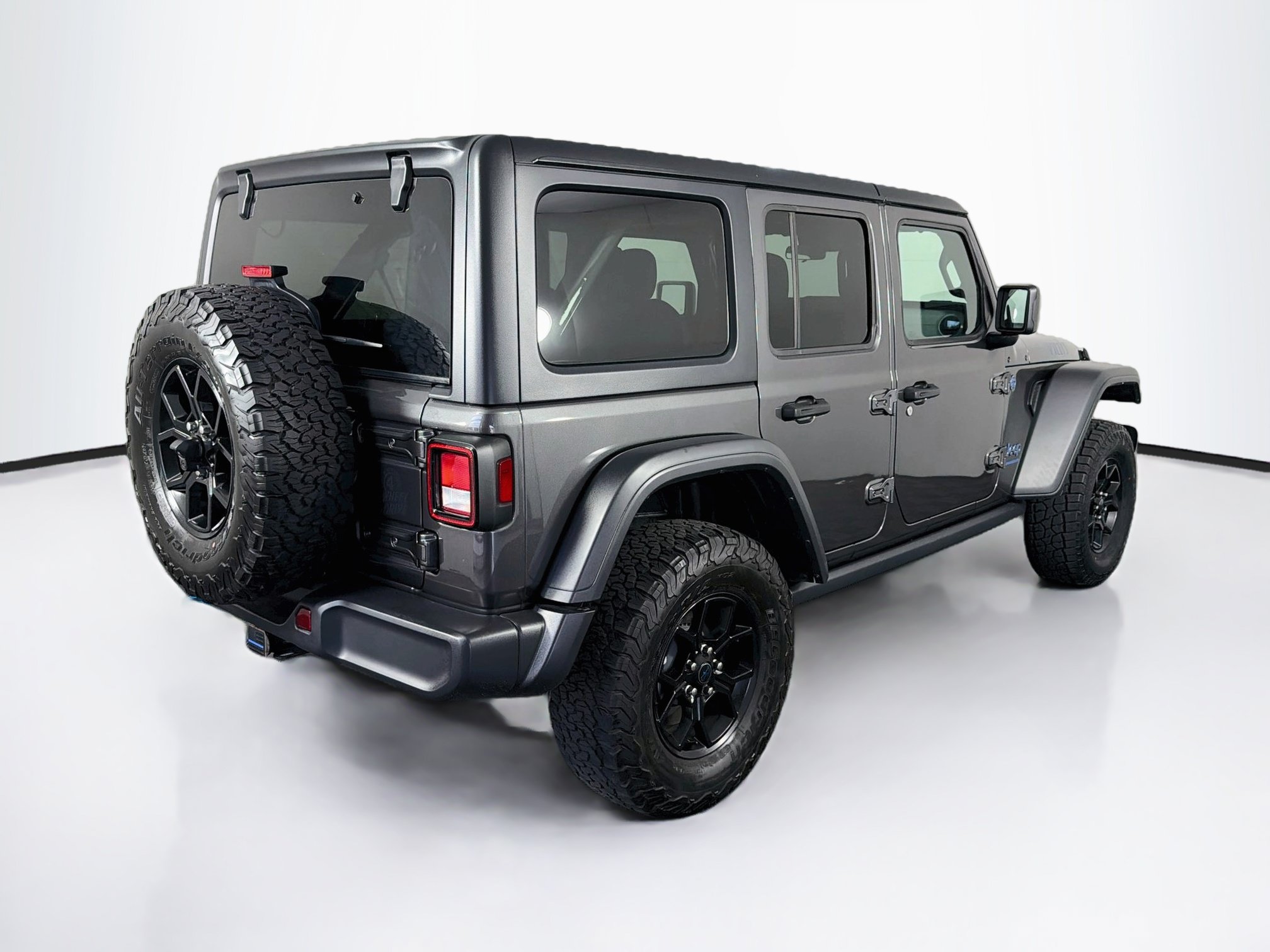 Used 2024 Jeep Wrangler Unlimited AWD/4WD image 9