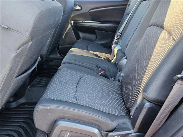 Used 2015 Dodge Journey American Value Package w/ Flexible Seating Group FWD image 16