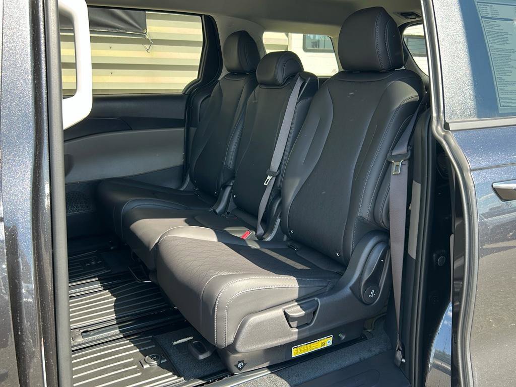 New 2026 Kia Carnival image 11
