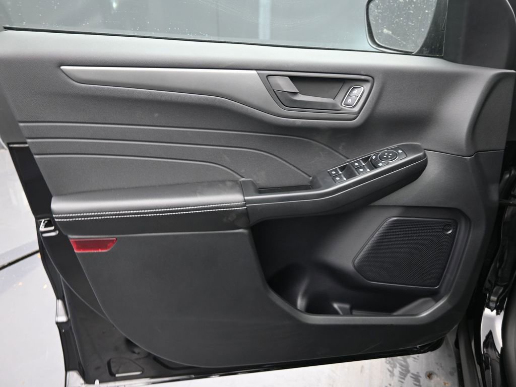 New 2026 Ford Escape Active image 15