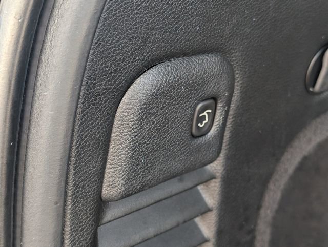 Used 2019 Jeep Grand Cherokee Altitude image 15