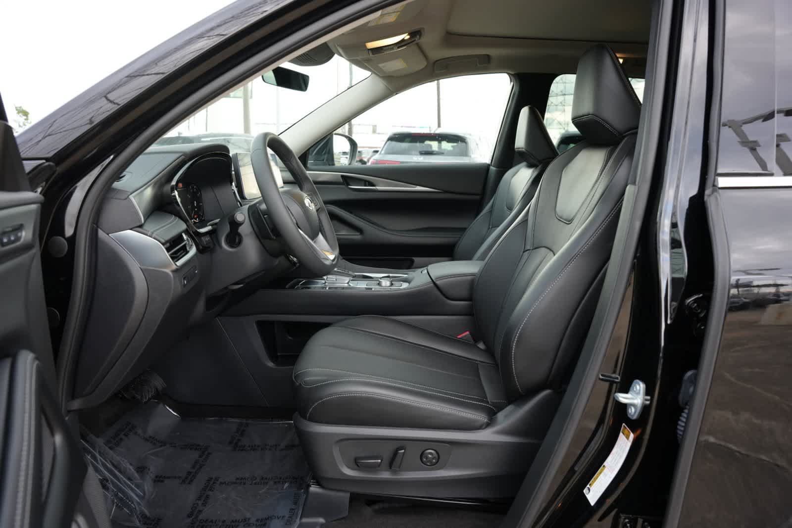 Certified 2027 INFINITI QX60 Pure w/ Cargo Package FWD image 15