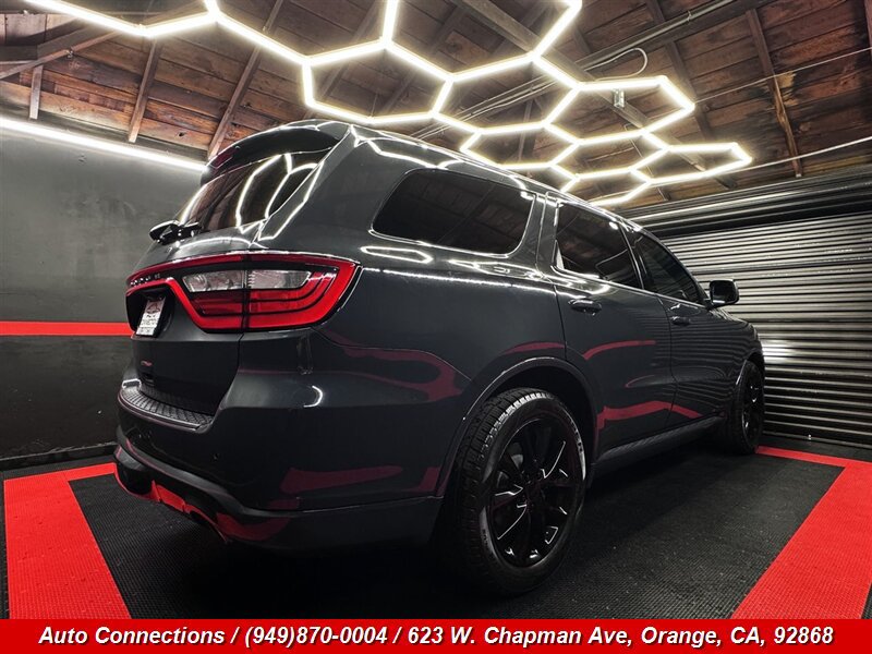 Used 2018 Dodge Durango GT w/ Premium Group RWD image 3