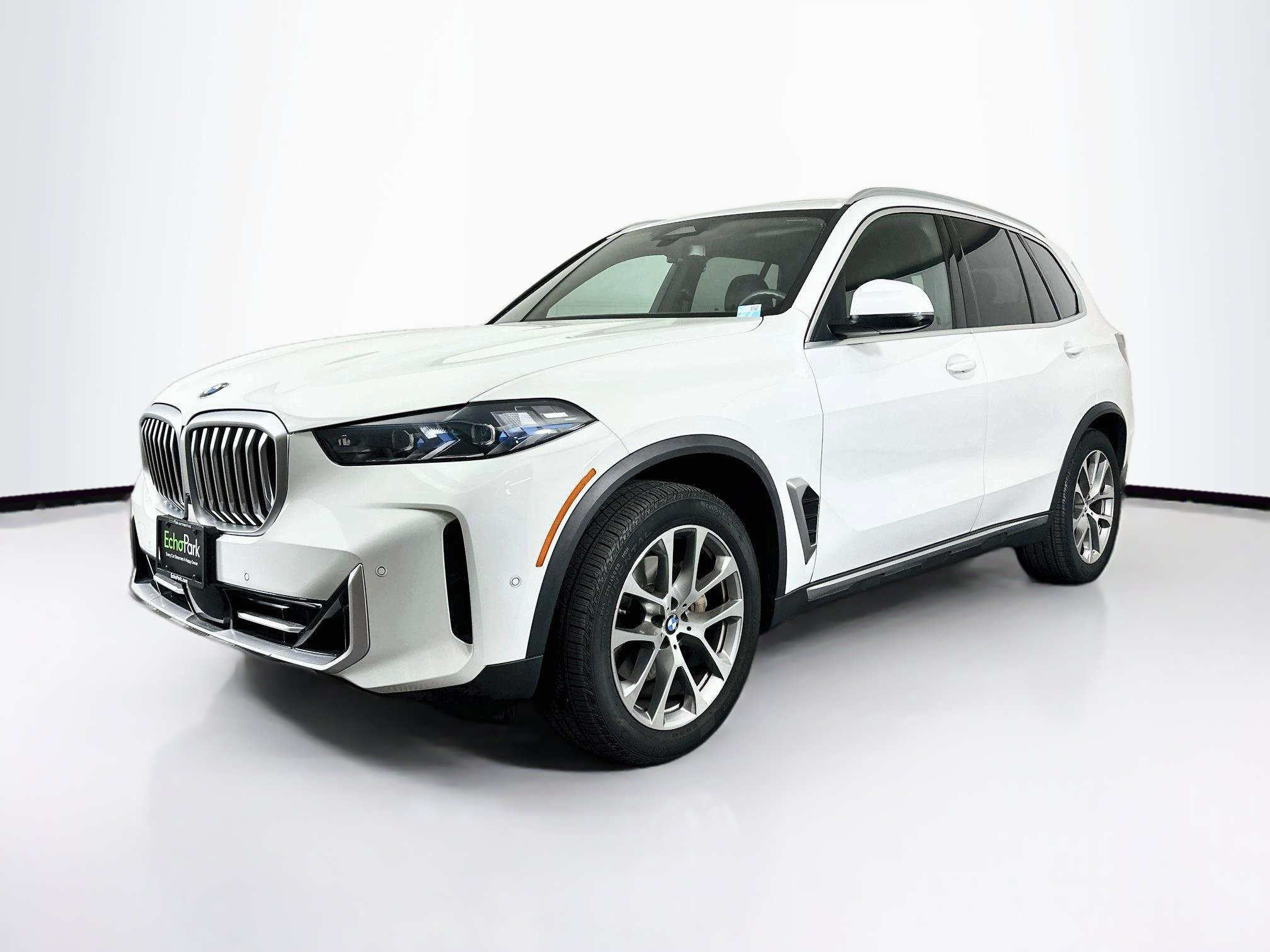 Used 2025 BMW X5 sDrive40i w/ Parking Assistance Package RWD image 3