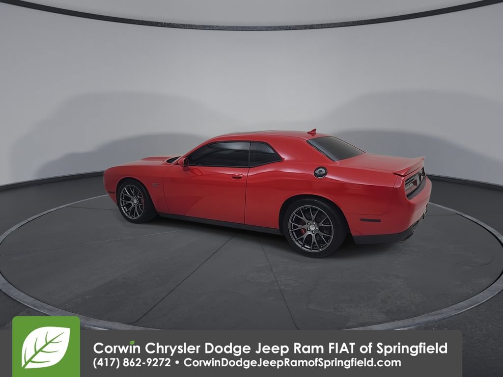 Used 2015 Dodge Challenger SRT RWD image 10