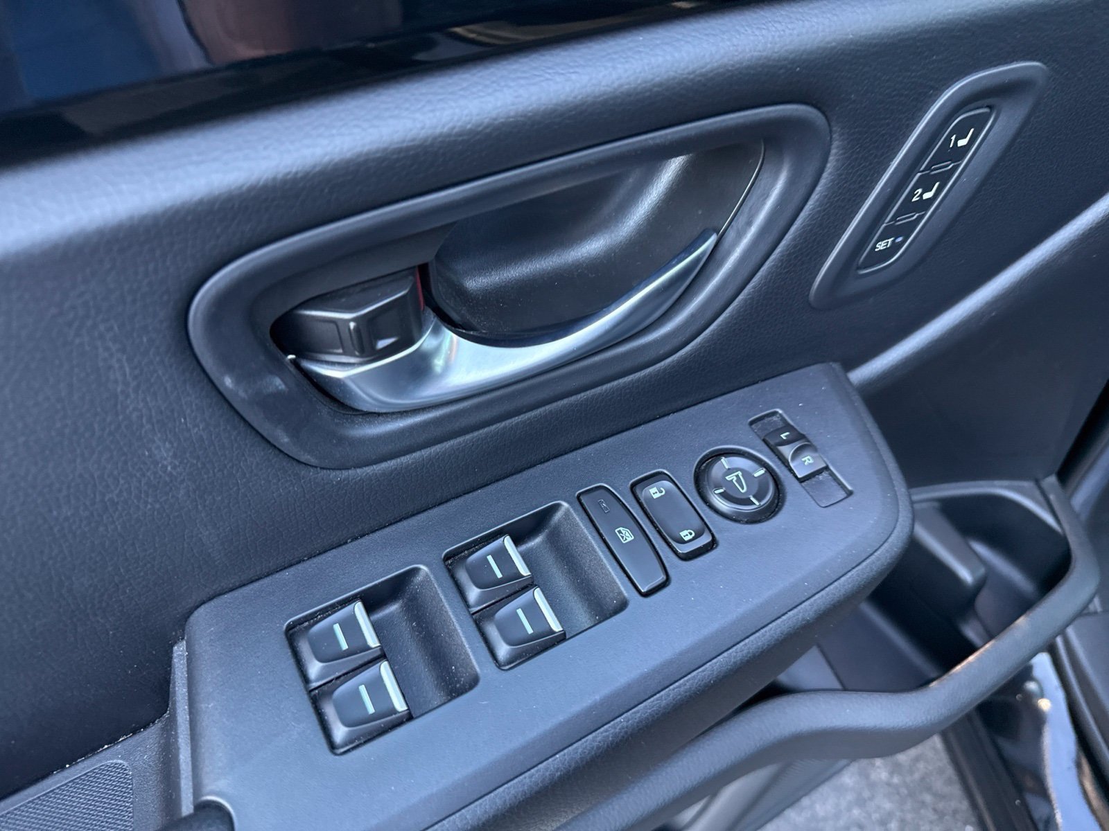 Certified 2025 Honda Pilot EX-L image 22