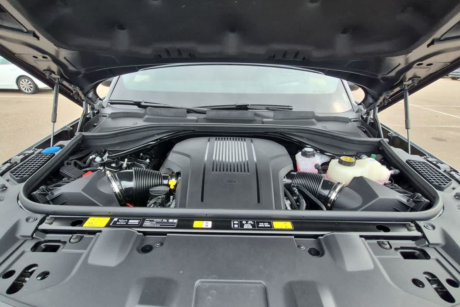 New 2026 Land Rover Range Rover SE AWD/4WD image 14