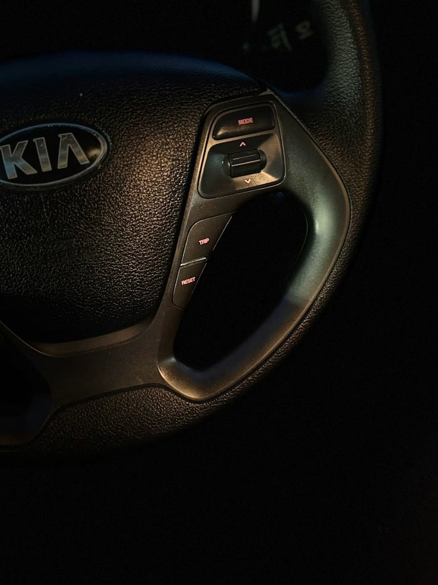 Used 2016 Kia Forte LX FWD image 35