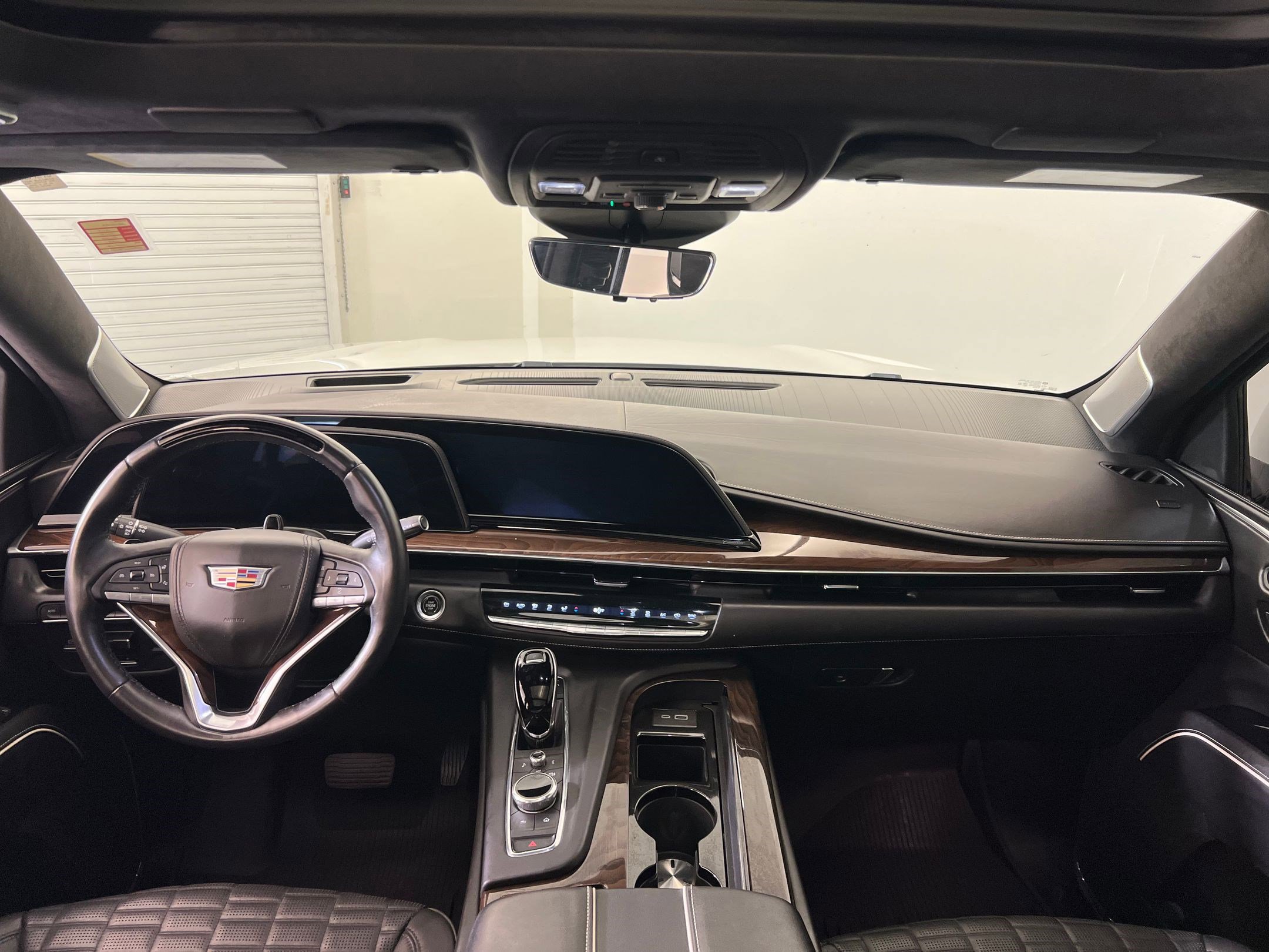 Used 2023 Cadillac Escalade Sport Platinum w/ Heavy-Duty Trailer Package image 16