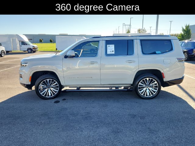 Used 2022 Jeep Grand Wagoneer Series III AWD/4WD image 4