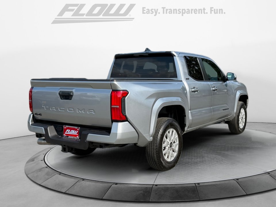 Certified 2025 Toyota Tacoma SR5 AWD/4WD image 9
