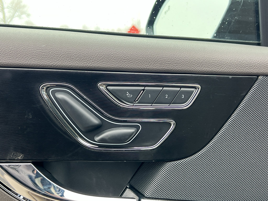 Used 2023 Lincoln Corsair Reserve w/ Equipment Group 202A image 13