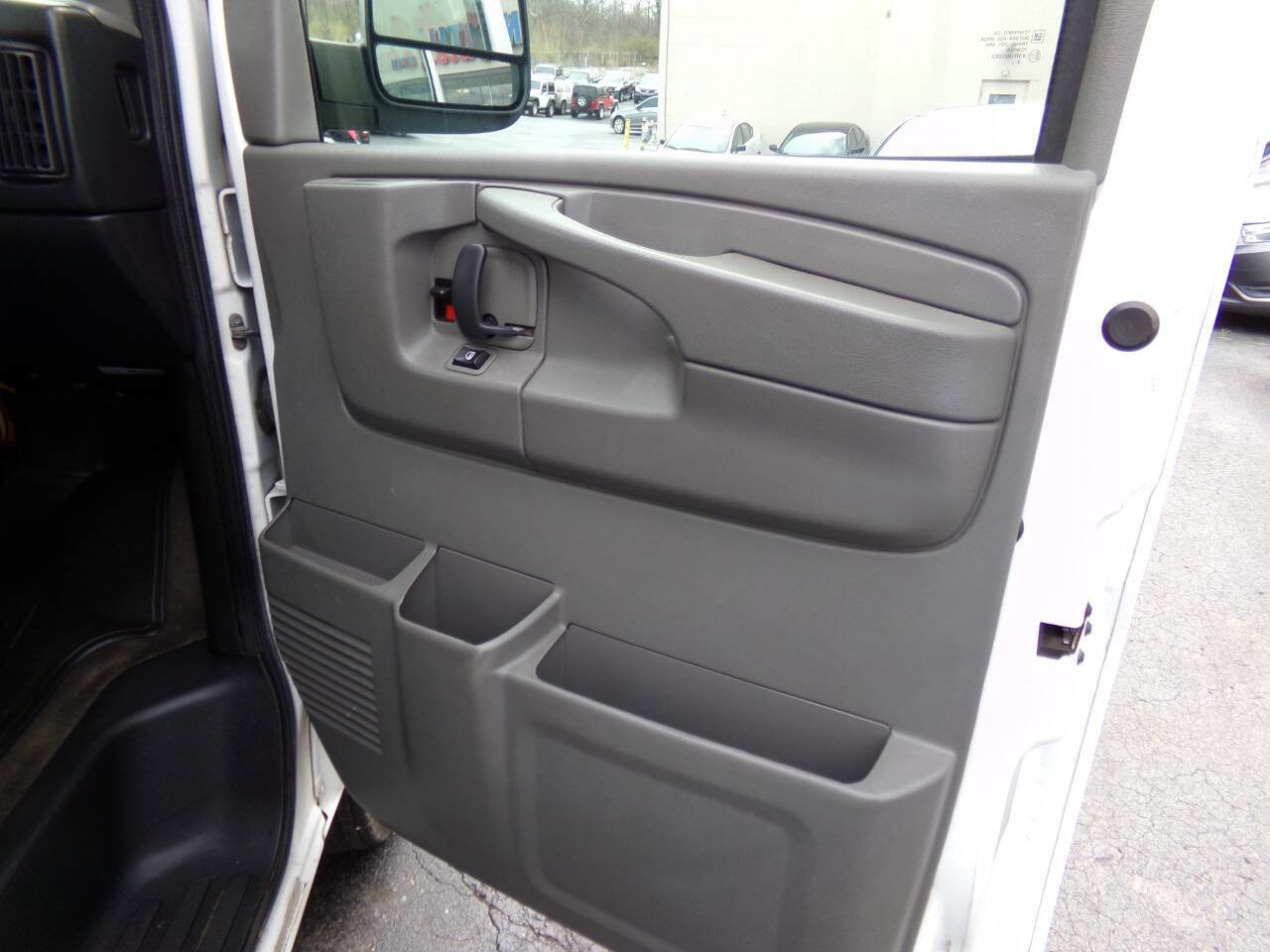 Used 2013 Chevrolet Express 3500 LT w/ LT Preferred Equipment Group RWD image 28