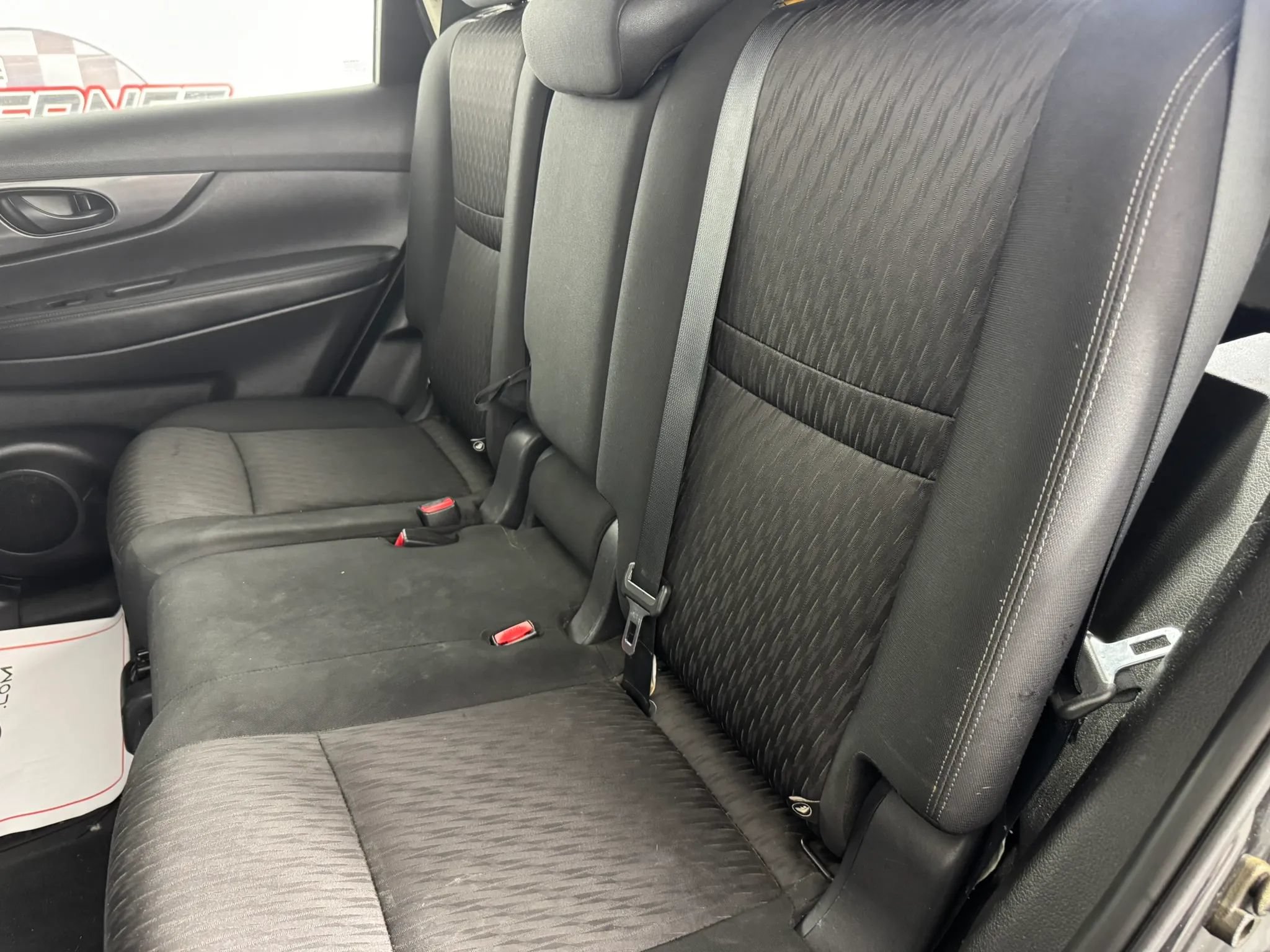 Used 2019 Nissan Rogue S AWD/4WD image 31
