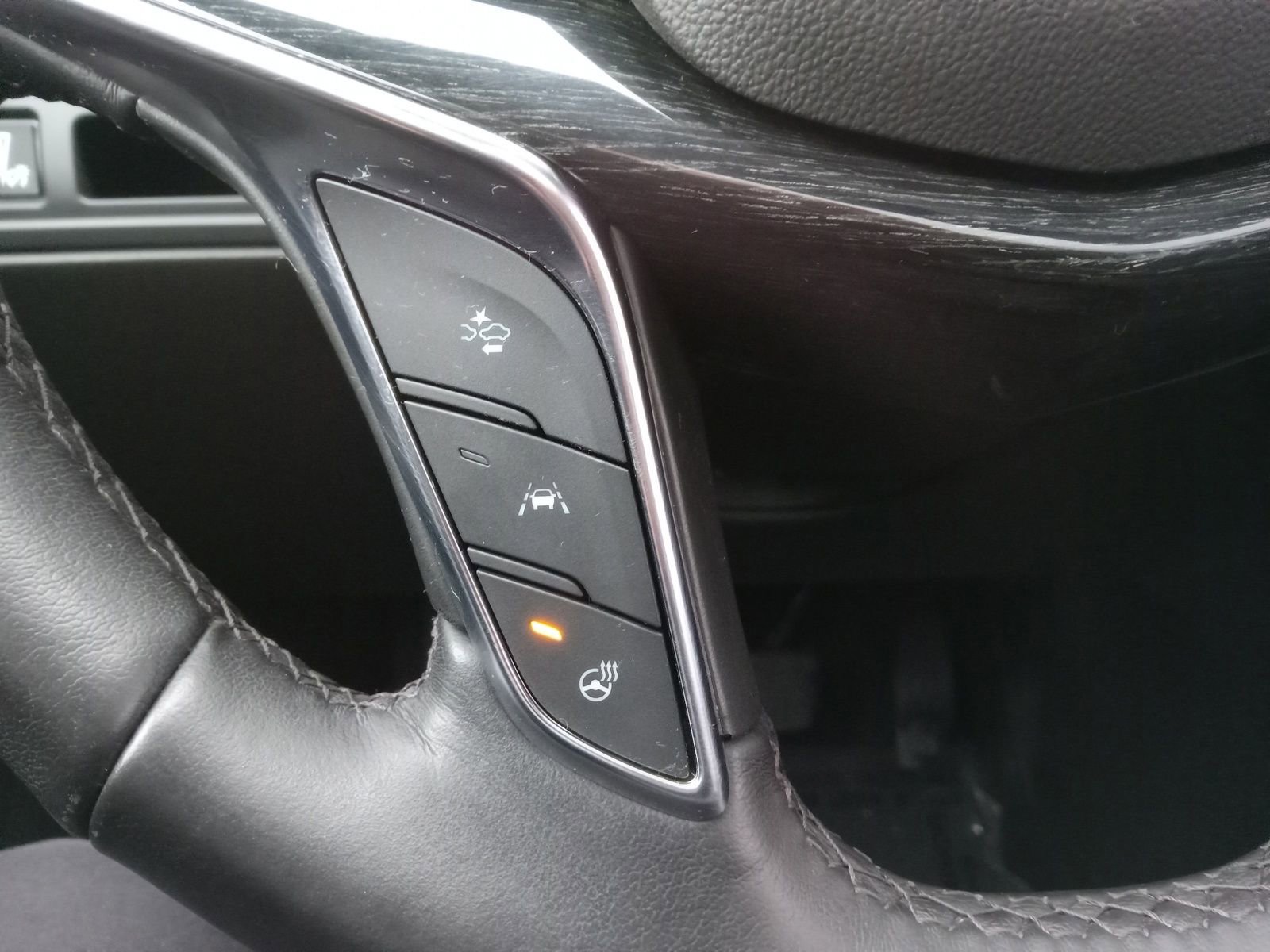 Used 2022 Cadillac XT5 Premium Luxury w/ LPO, ONYX Package image 23