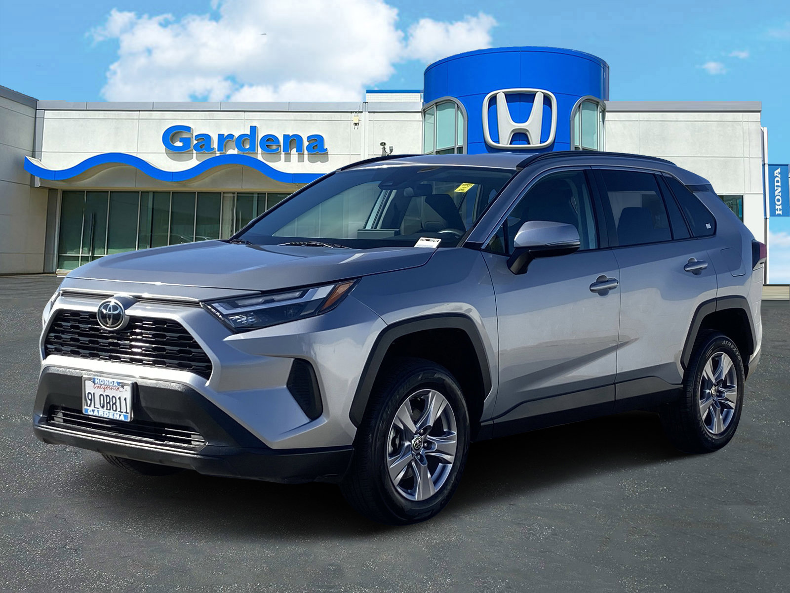 Used 2024 Toyota RAV4 XLE image 3
