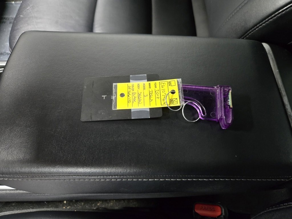 Used 2018 Tesla Model 3 Mid Range image 29