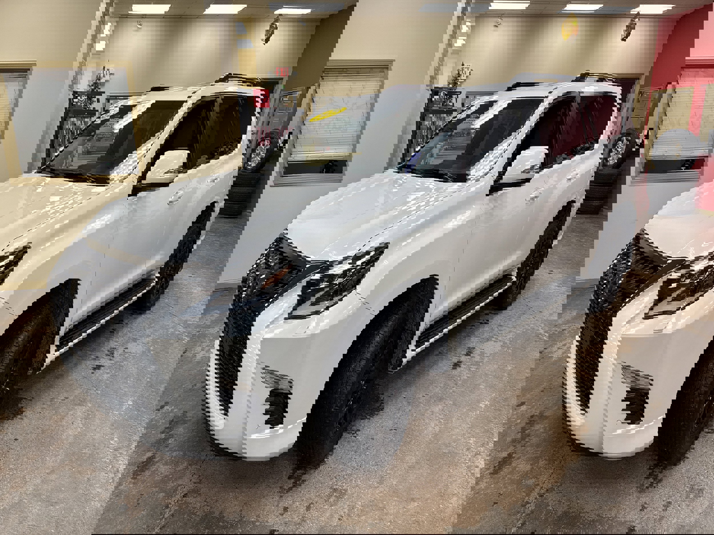 Used 2023 Lexus GX 460 Luxury image 3