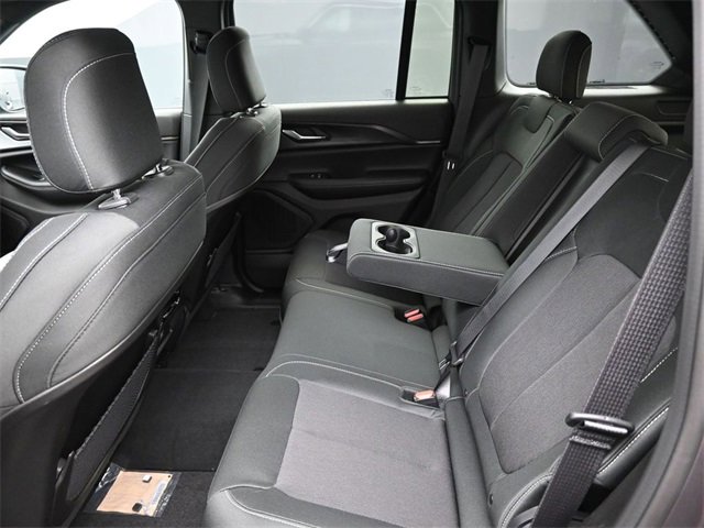 New 2025 Jeep Grand Cherokee Laredo X image 17