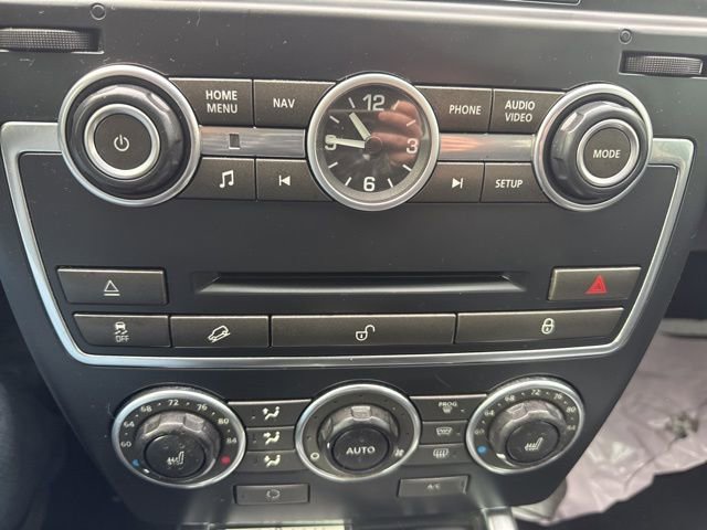 Used 2015 Land Rover LR2 AWD/4WD image 18