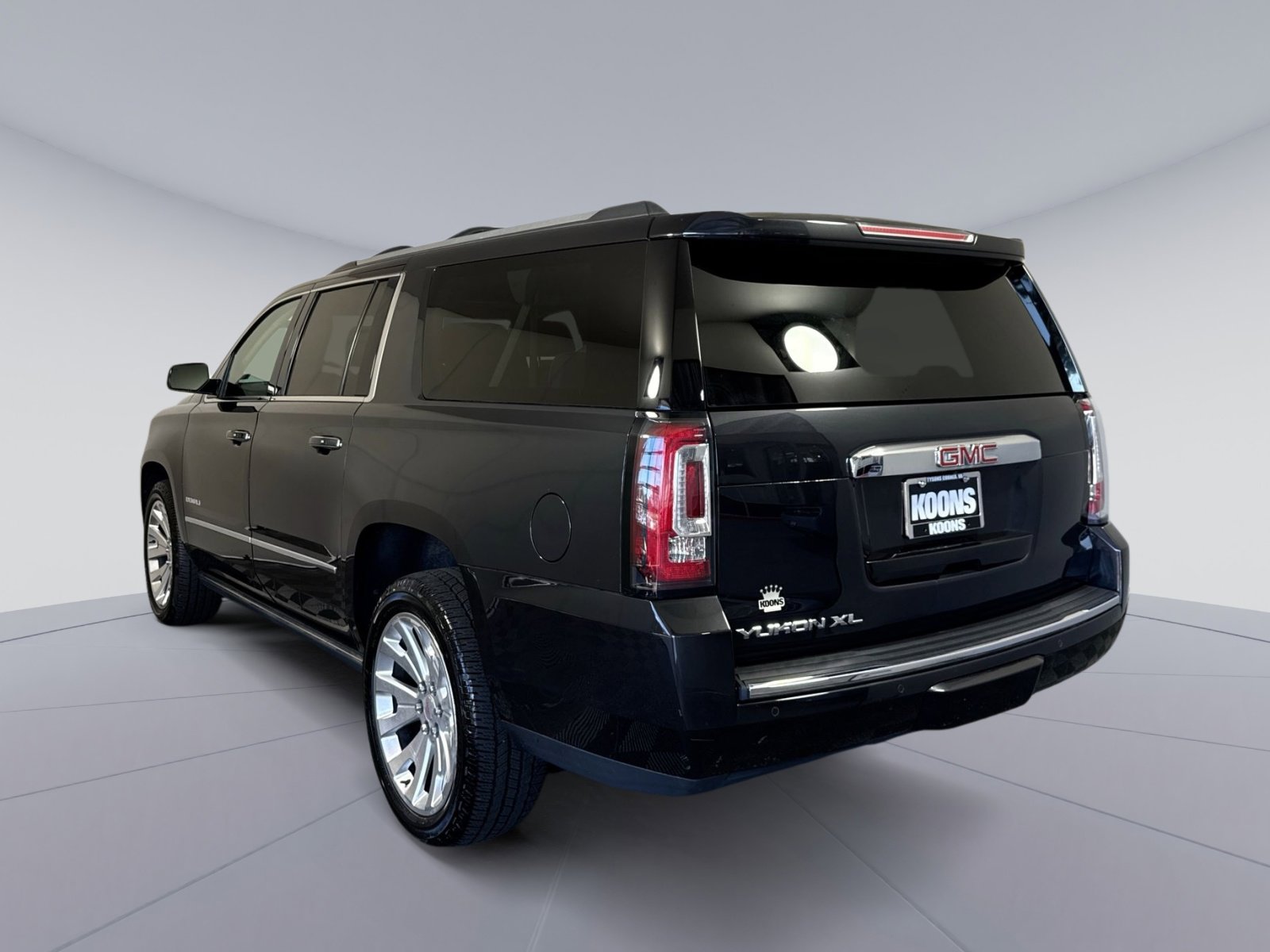 Used 2020 GMC Yukon XL Denali w/ Open Road Package AWD/4WD image 4