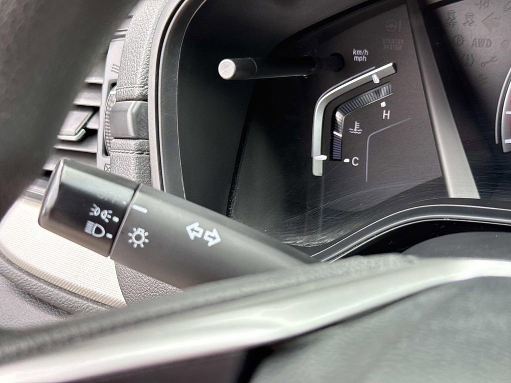Used 2017 Honda CR-V LX image 37