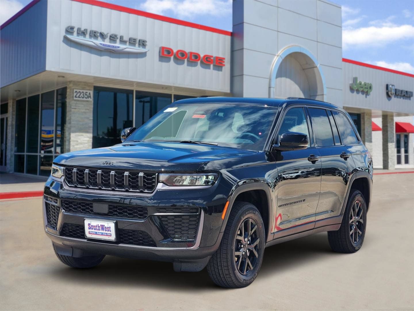 New 2026 Jeep Grand Cherokee Altitude RWD image 2