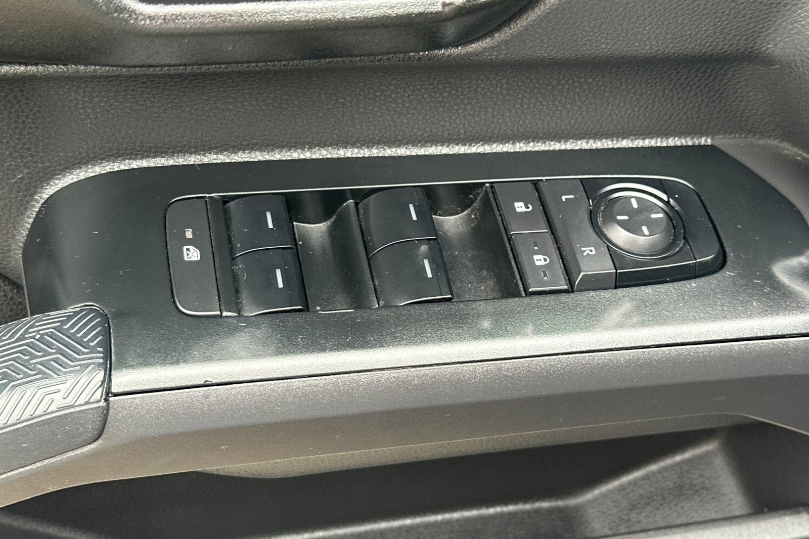 Certified 2025 Toyota Tacoma SR5 RWD image 13