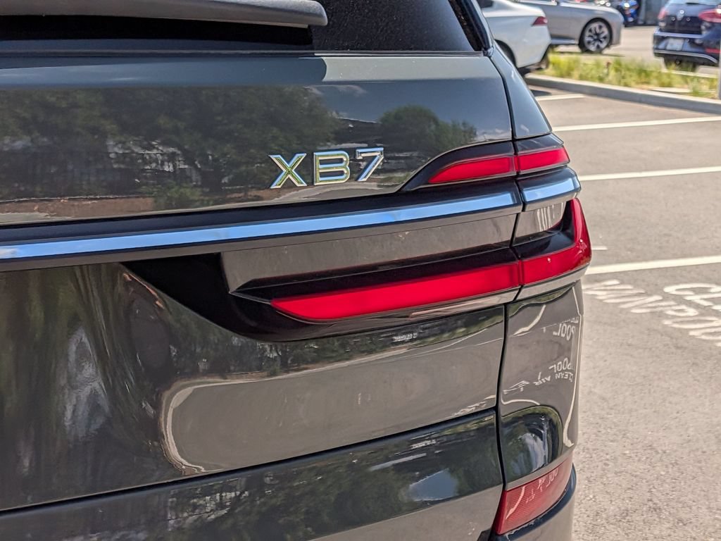 Certified 2025 BMW ALPINA XB7 AWD/4WD image 26