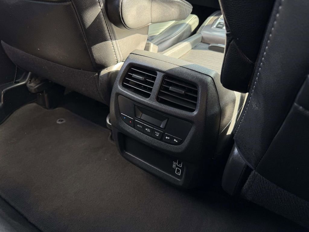 Used 2021 Honda Pilot Special Edition image 16