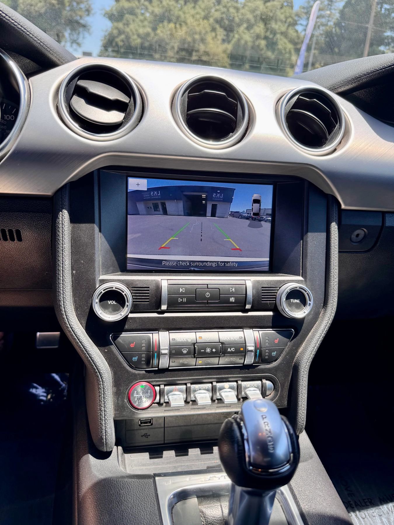 Used 2020 Ford Mustang Premium image 9