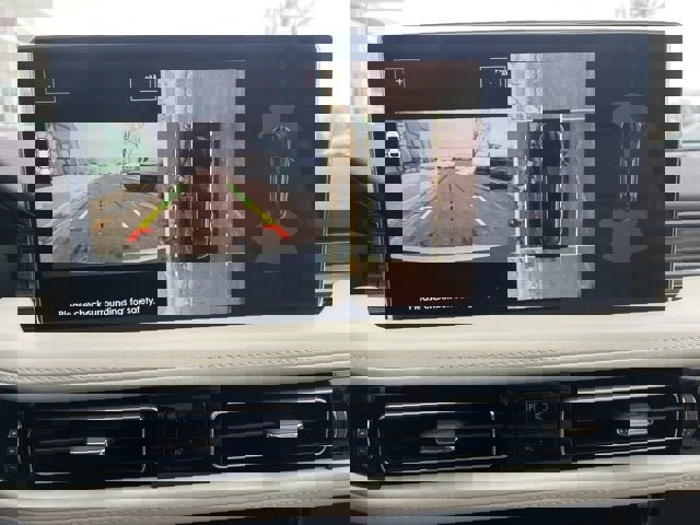 Used 2022 Lincoln Nautilus Black Label w/ Class II Trailer Tow Package image 34