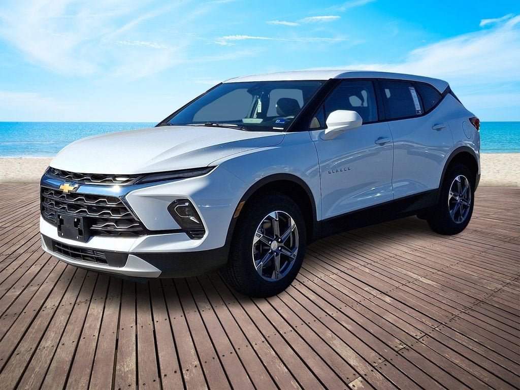 New 2026 Chevrolet Blazer LT FWD image 2