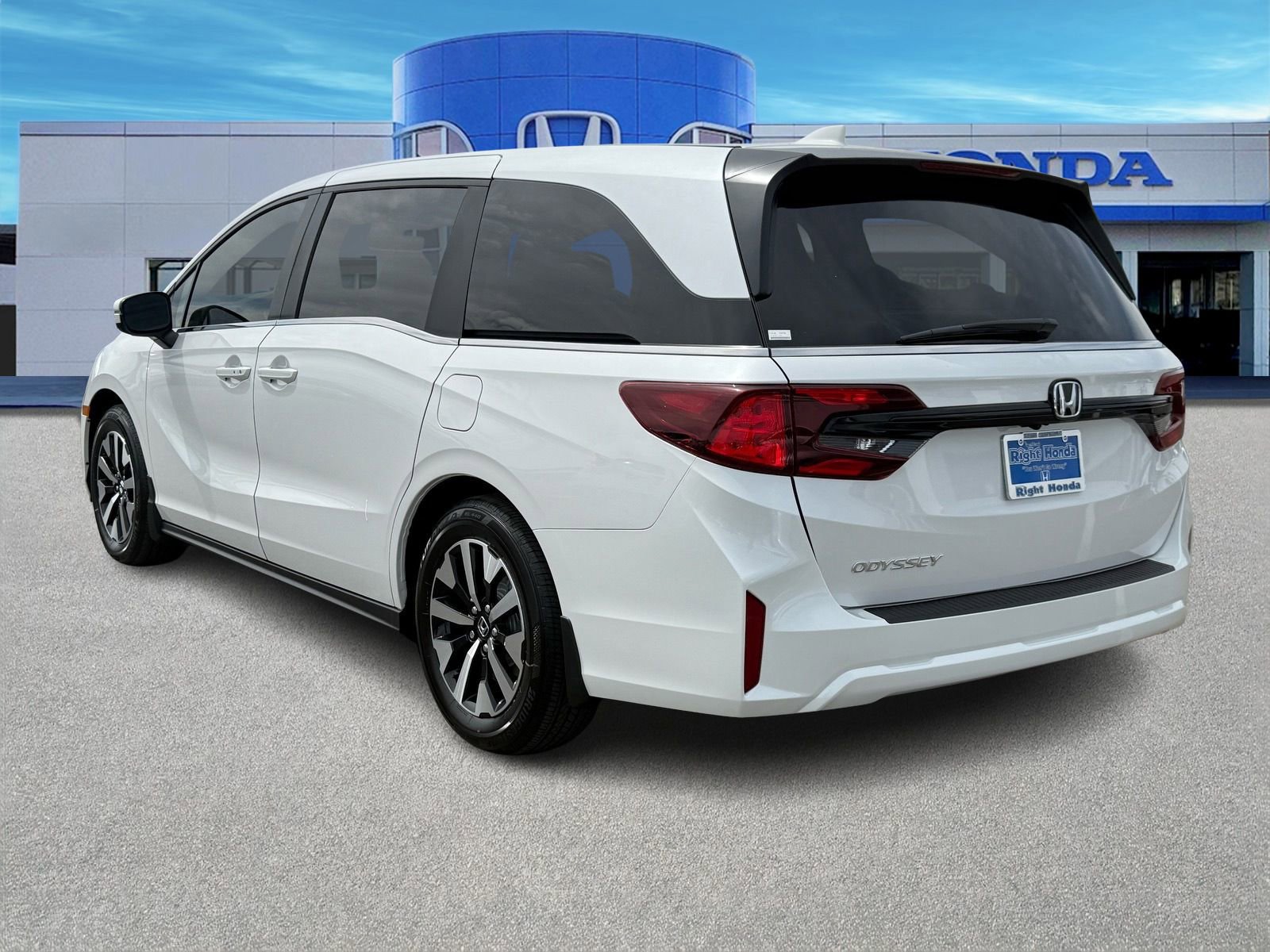 New 2026 Honda Odyssey EX-L image 4