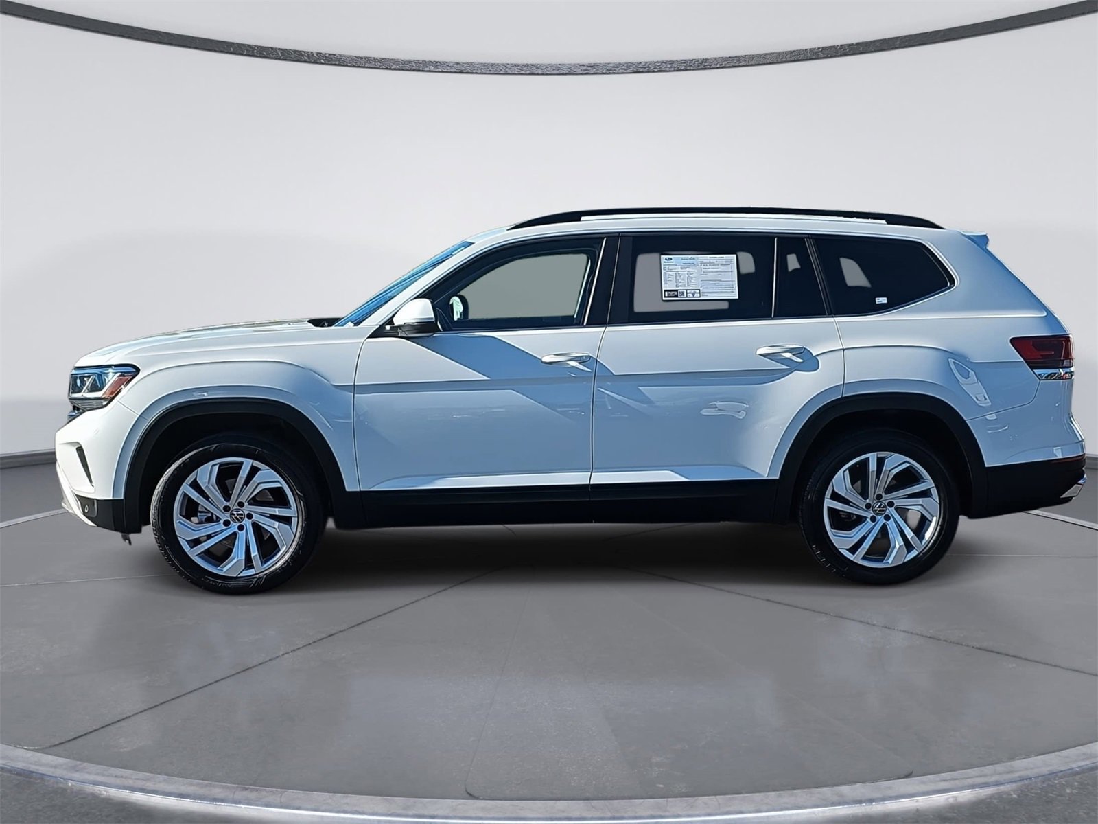 Used 2022 Volkswagen Atlas SE image 6