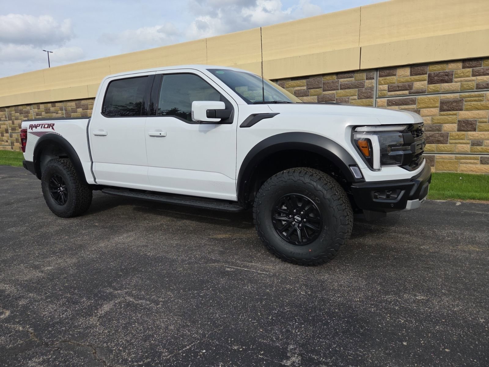 New 2026 Ford F150 Raptor AWD/4WD image 3