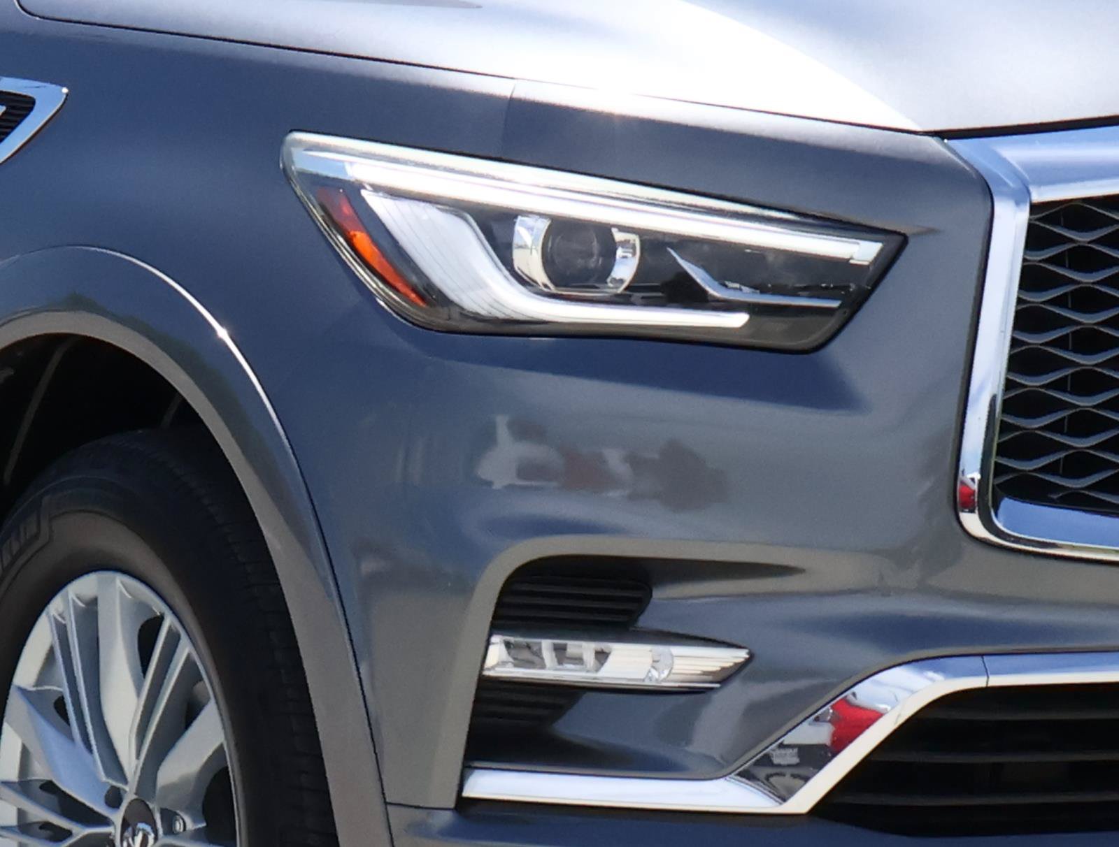 Used 2019 INFINITI QX80 Luxe RWD image 7