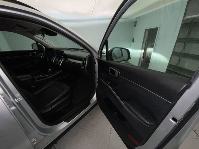 Used 2022 Kia Sorento S image 25