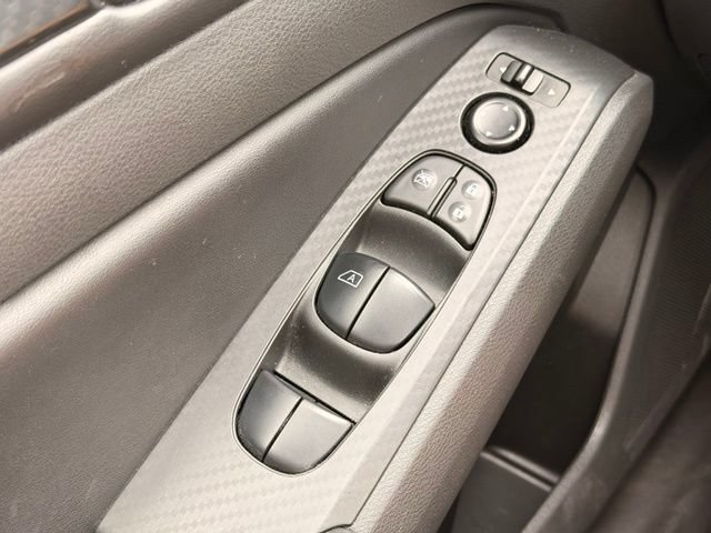 Used 2024 Nissan Altima 2.5 SV FWD image 24
