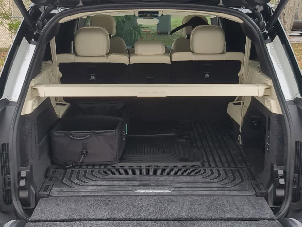 Certified 2025 Land Rover Range Rover Long Wheelbase SE image 36